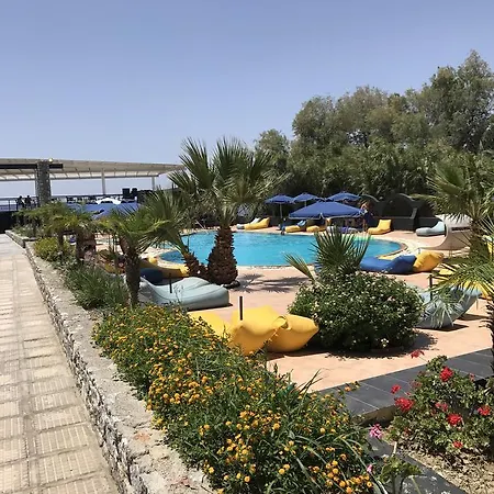 Semesteranläggning (resort) Privilege Beach 4*